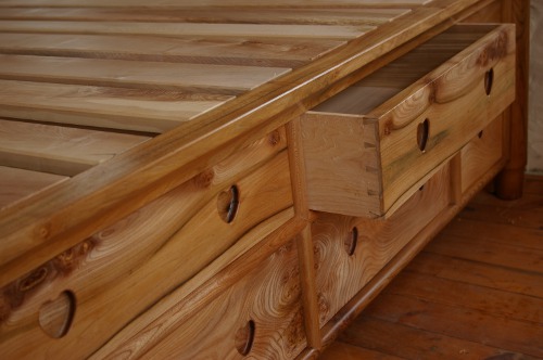 Four-Poster Bed with Drawers Image 2